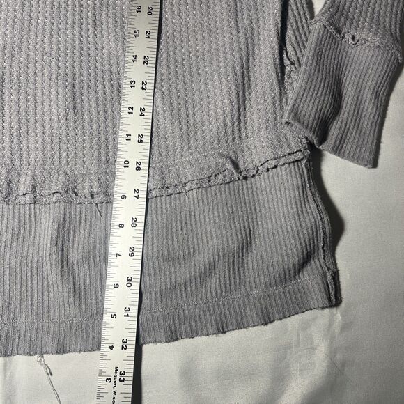 We The Free People Top North Shore Waffle Knit Thermal Tunic Size M Oversized - Picture 5 of 6